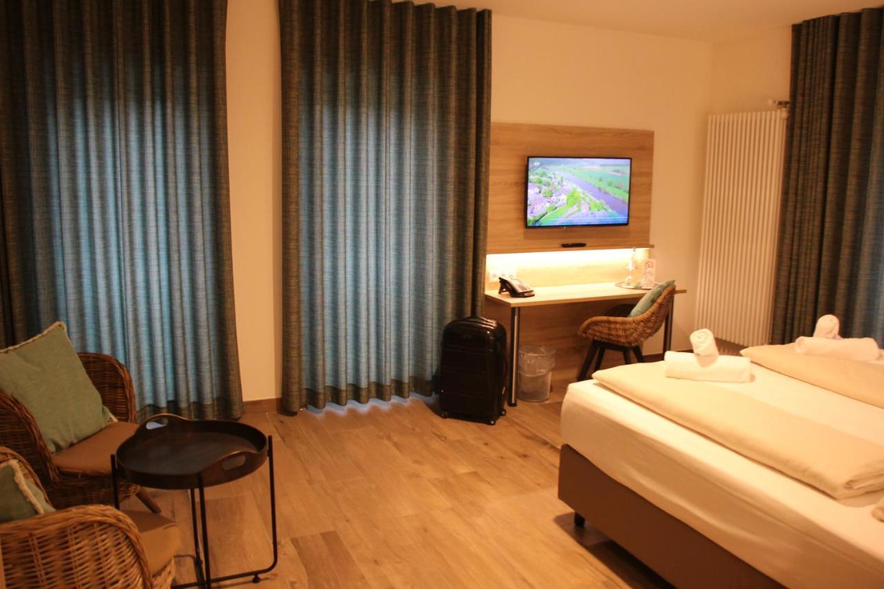 Hotel Weinhaus Moehle Bad Oeynhausen Eksteriør bilde